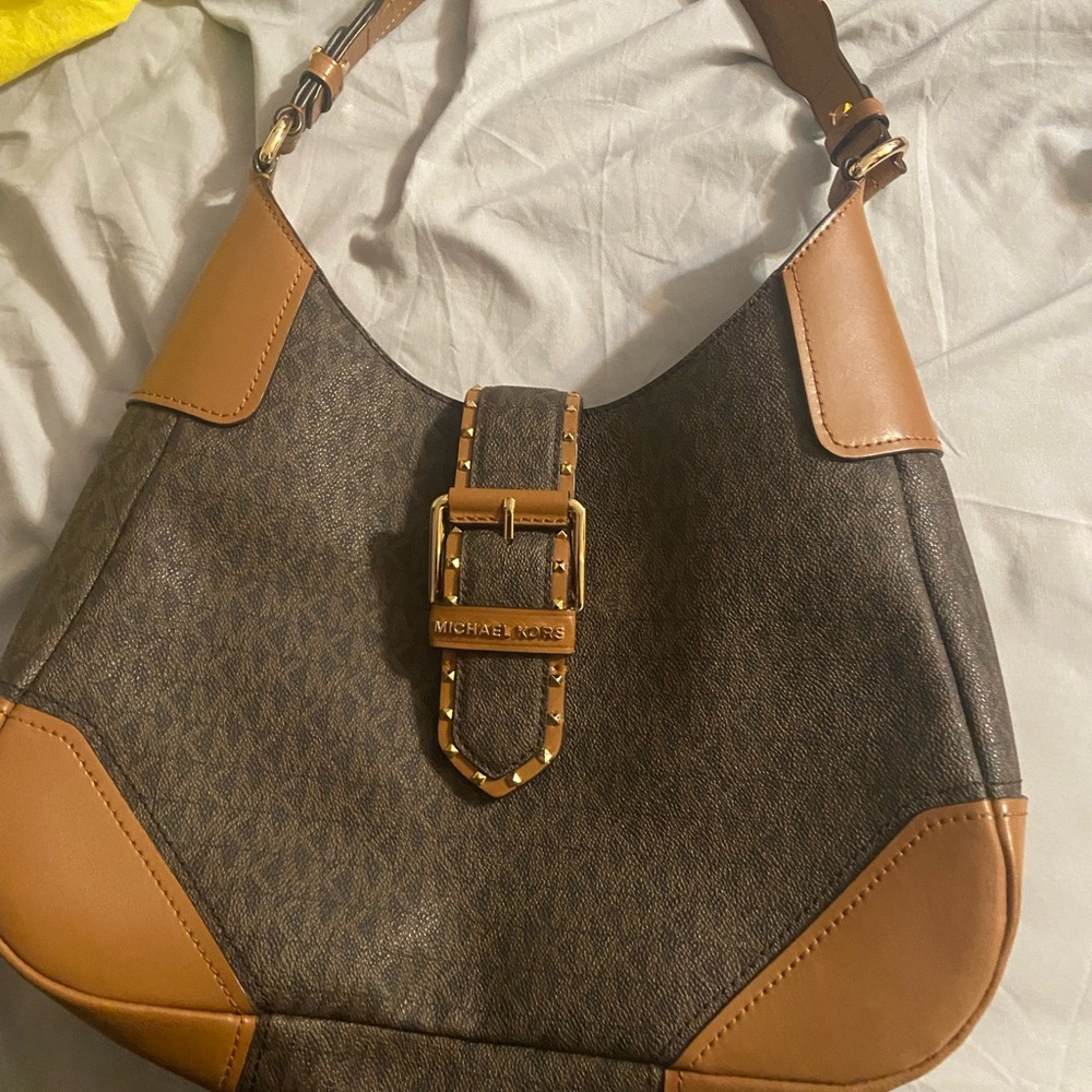 Cute Michael Kors Purse